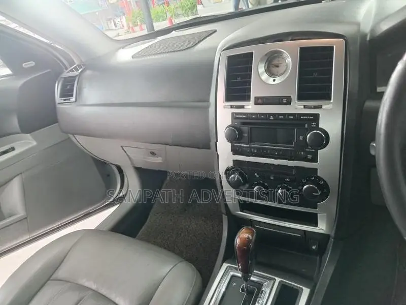 Chrysler 300 2007