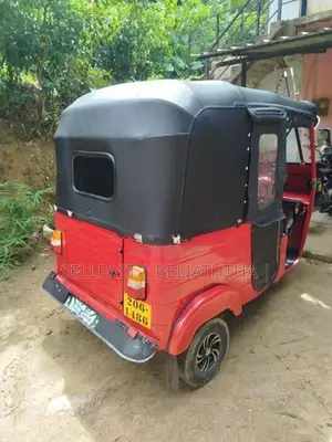 Bajaj RE 1999