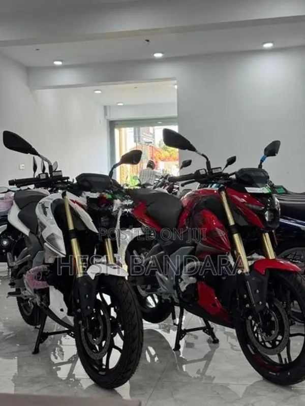 Bajaj Pulsar N160 premium 2026