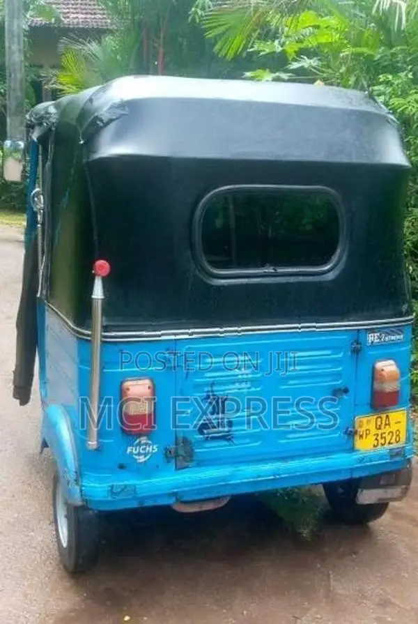 Bajaj RE Three Wheel 2005