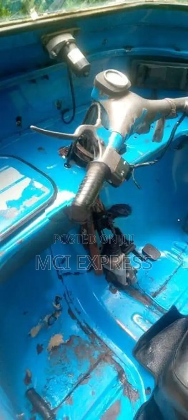 Bajaj RE Three Wheel 2005