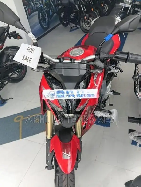 Bajaj Pulsar N160 Premium 2026