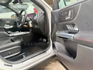 Mercedes Benz GLB 200 AMG Premium Plus 2020