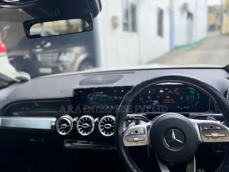 Mercedes Benz GLB 200 AMG Premium Plus 2020
