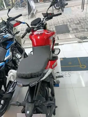 Bajaj Pulsar N160 Premium 2026