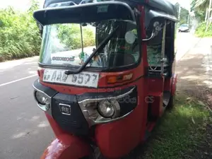 Bajaj RE 4Stroke Three Wheel 2014