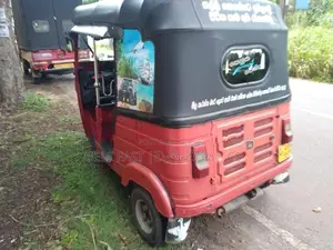 Bajaj RE 4Stroke Three Wheel 2014