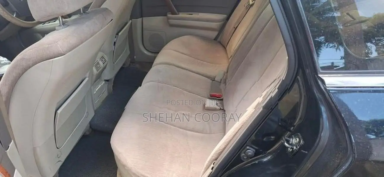 Nissan Cefiro J31 2004