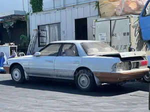 Toyota Mark 2 GX81 Cressida Body Parts and Interior