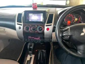 Mitsubishi Montero Sport 2.5Diesel 2nd 2012