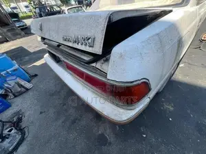 Toyota Mark 2 GX81 Cressida Body Parts and Interior