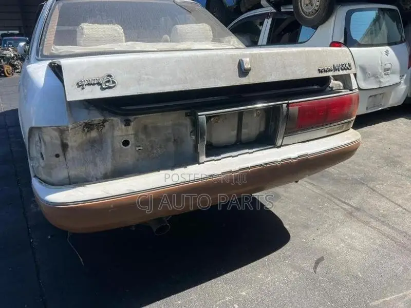 Toyota Mark 2 GX81 Cressida Body Parts and Interior