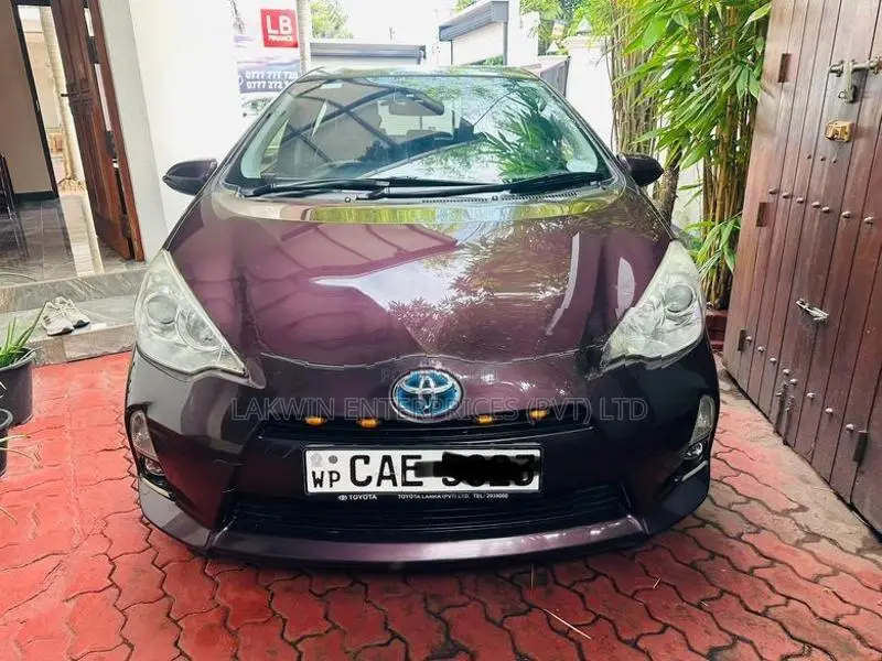 Toyota Aqua G soft 2015