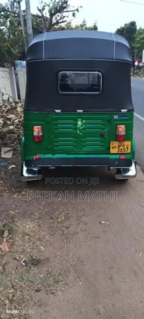 Bajaj RE 2006