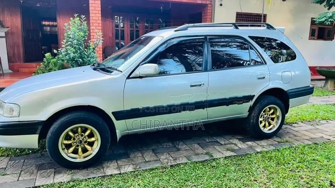 Toyota Carib 2006