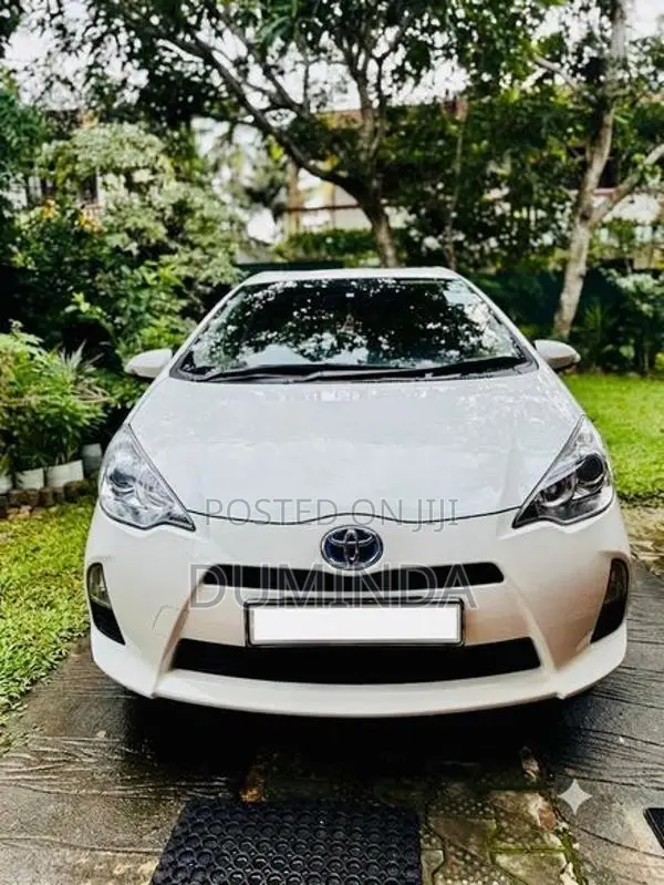 Toyota Aqua 2014