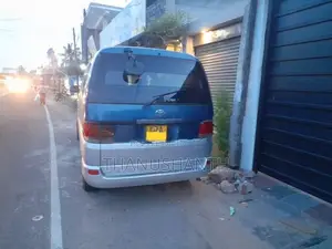 Toyota Regius 2000