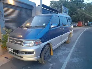 Toyota Regius 2000