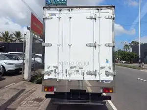 Isuzu Elf 14.5 AUTO PATU MUNA 2018