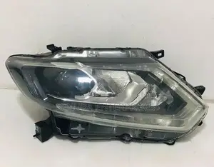 Nissan X-Trail NT32 Head Light Rh