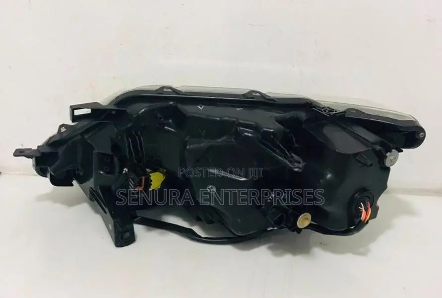 Nissan X-Trail NT32 Head Light Rh