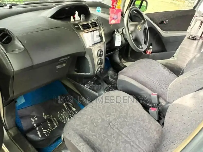 Toyota Vitz 2007