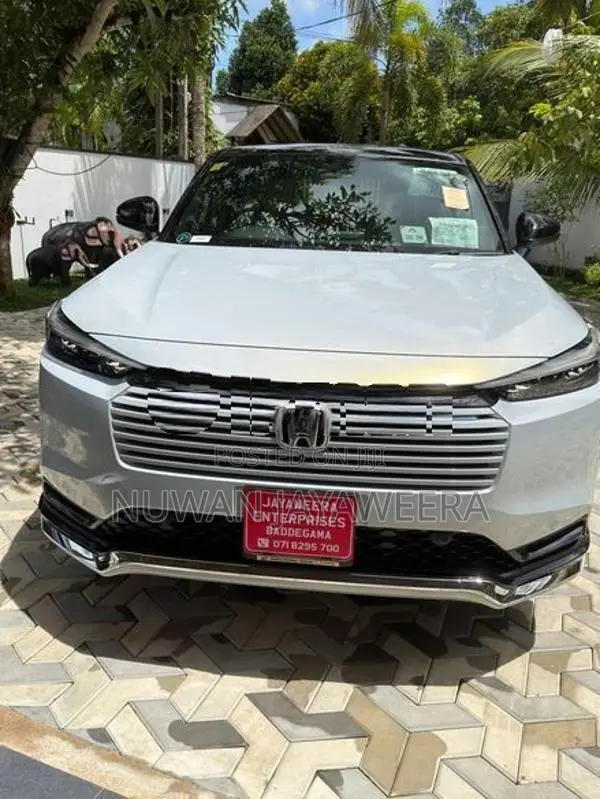 Honda Vezel Z Play 2025