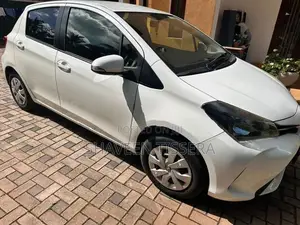 Toyota Vitz 2016