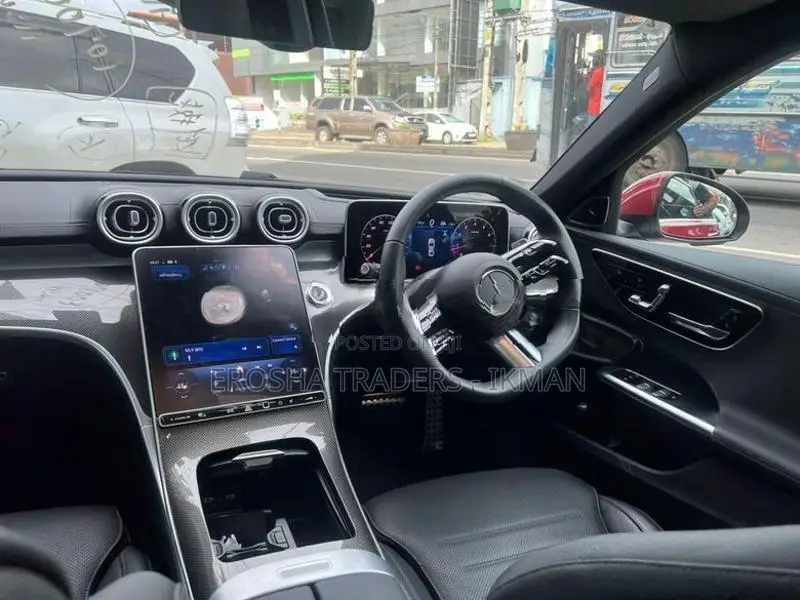 Mercedes Benz C200 Premium Plus 2025