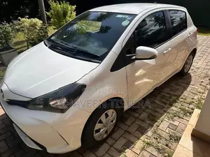 Toyota Vitz 2016
