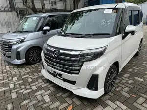 Toyota Roomy Custom GT 2023