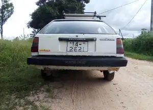 Nissan Sunny WHB11 1983