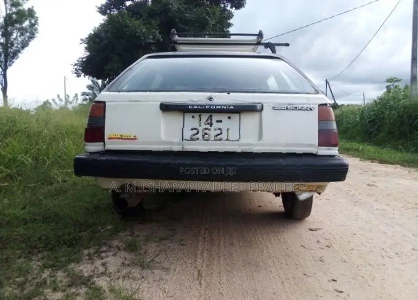 Nissan Sunny WHB11 1983