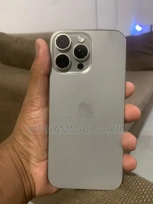Apple iPhone 16 Pro Max Natural Titanium (Used)