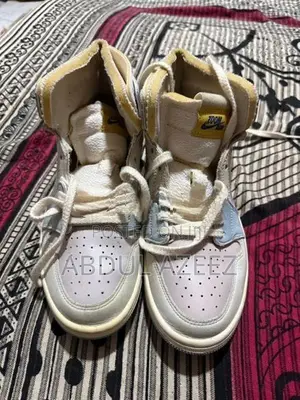 Nike Sneakers