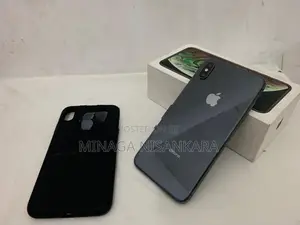 Apple iPhone XS Max (Used)