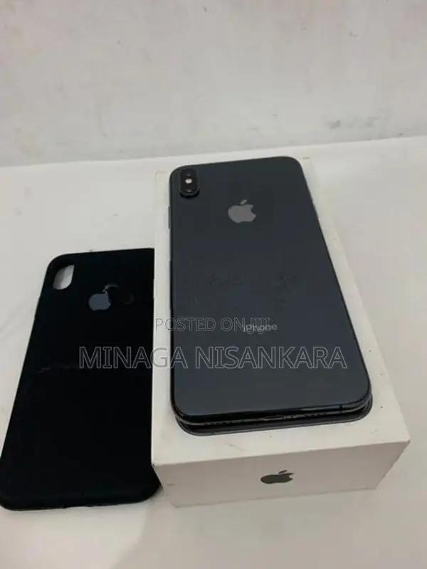 Apple iPhone XS Max (Used)