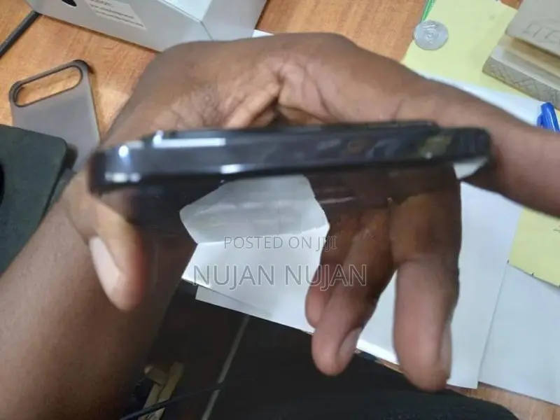 ZTE nubia Air 5G (Used)