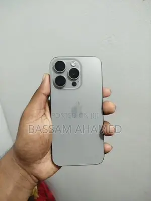 Apple iPhone 15 Pro (Used)