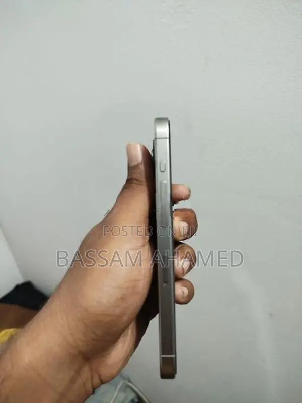 Apple iPhone 15 Pro (Used)