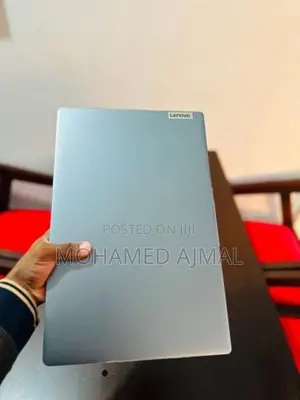 Lenovo IdeaPad Slim 3 15IRH8 Laptop