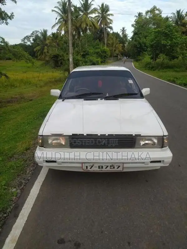 Nissan Sunny 1987