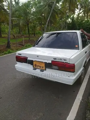Nissan Sunny 1987