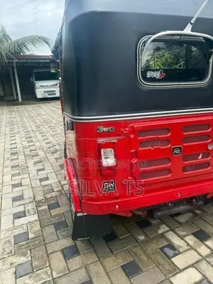 Bajaj RE Three Wheeler 2018