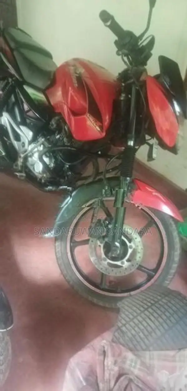 Bajaj Pulsar 150 2014
