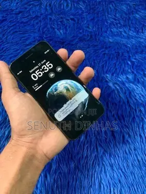Apple iPhone 8 (Used)