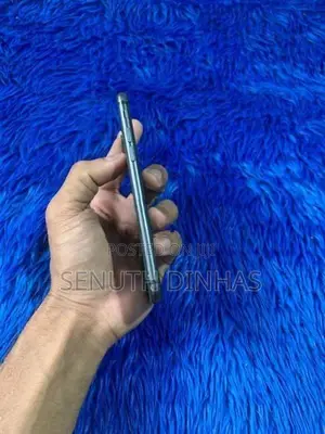 Apple iPhone 8 (Used)