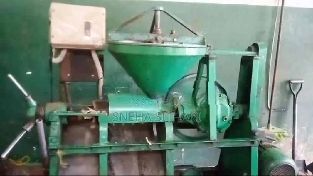 Oil Mill Machine