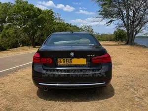 BMW 318i Luxury Line 2018