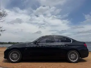 BMW 318i Luxury Line 2018